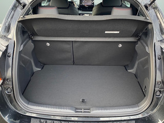 Toyota Yaris Toyota Yaris 1.5 Hybrid GR Sport | ACC | Camera | Lane assist | Winterpakket - afbeelding nr 29