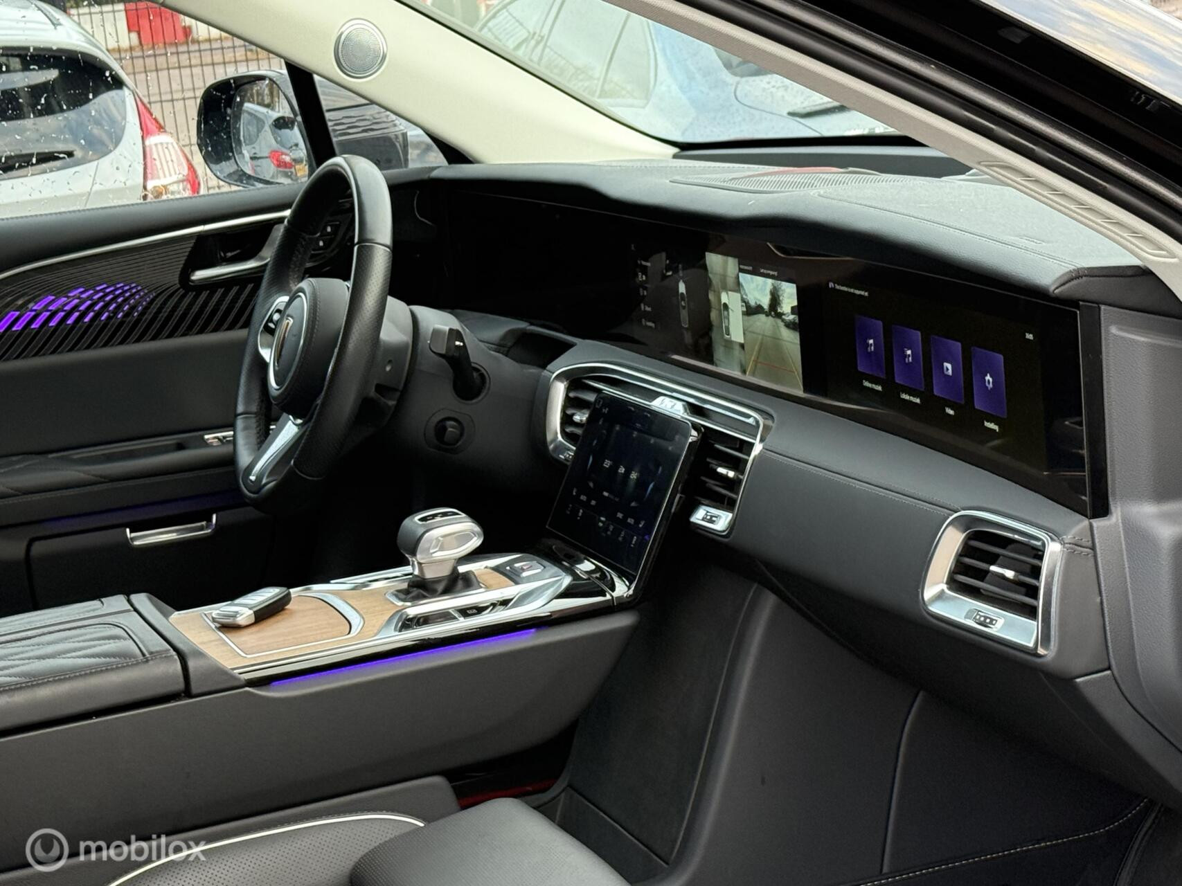 Hoofdafbeelding Hongqi E-HS9