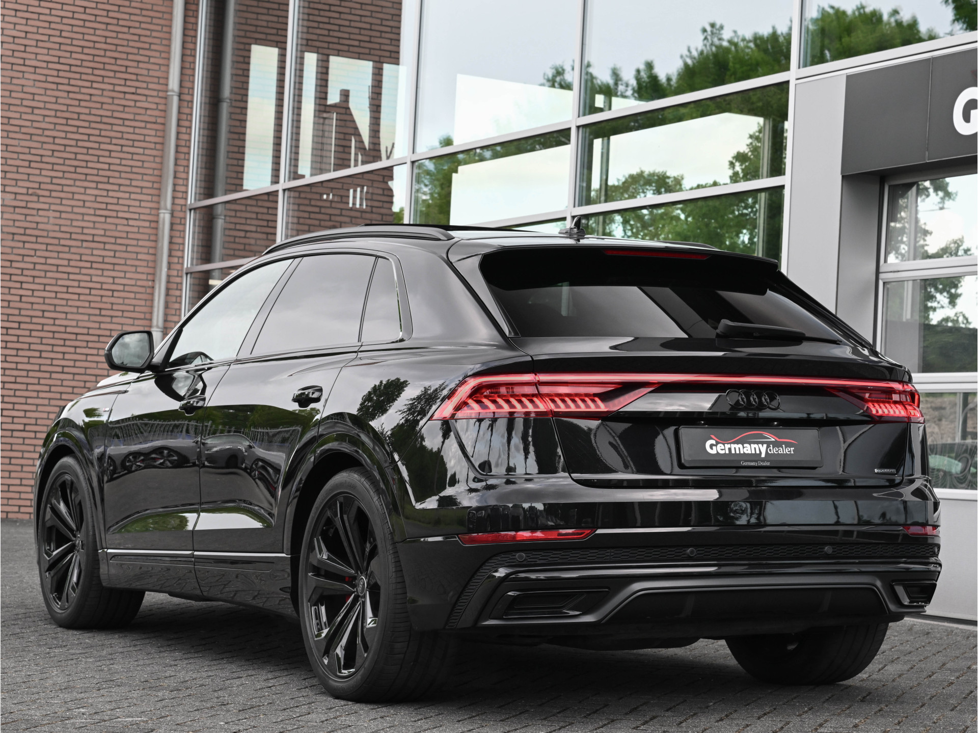 Hoofdafbeelding Audi Q8