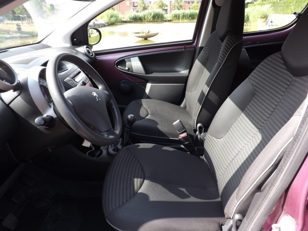 Hoofdafbeelding Peugeot 107