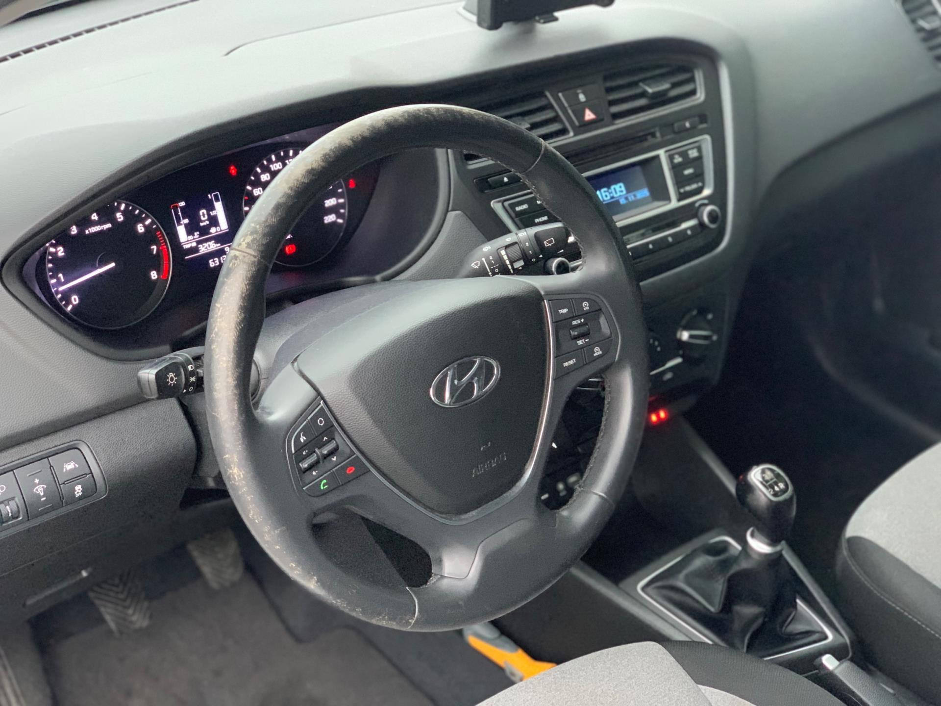 Hoofdafbeelding Hyundai i20