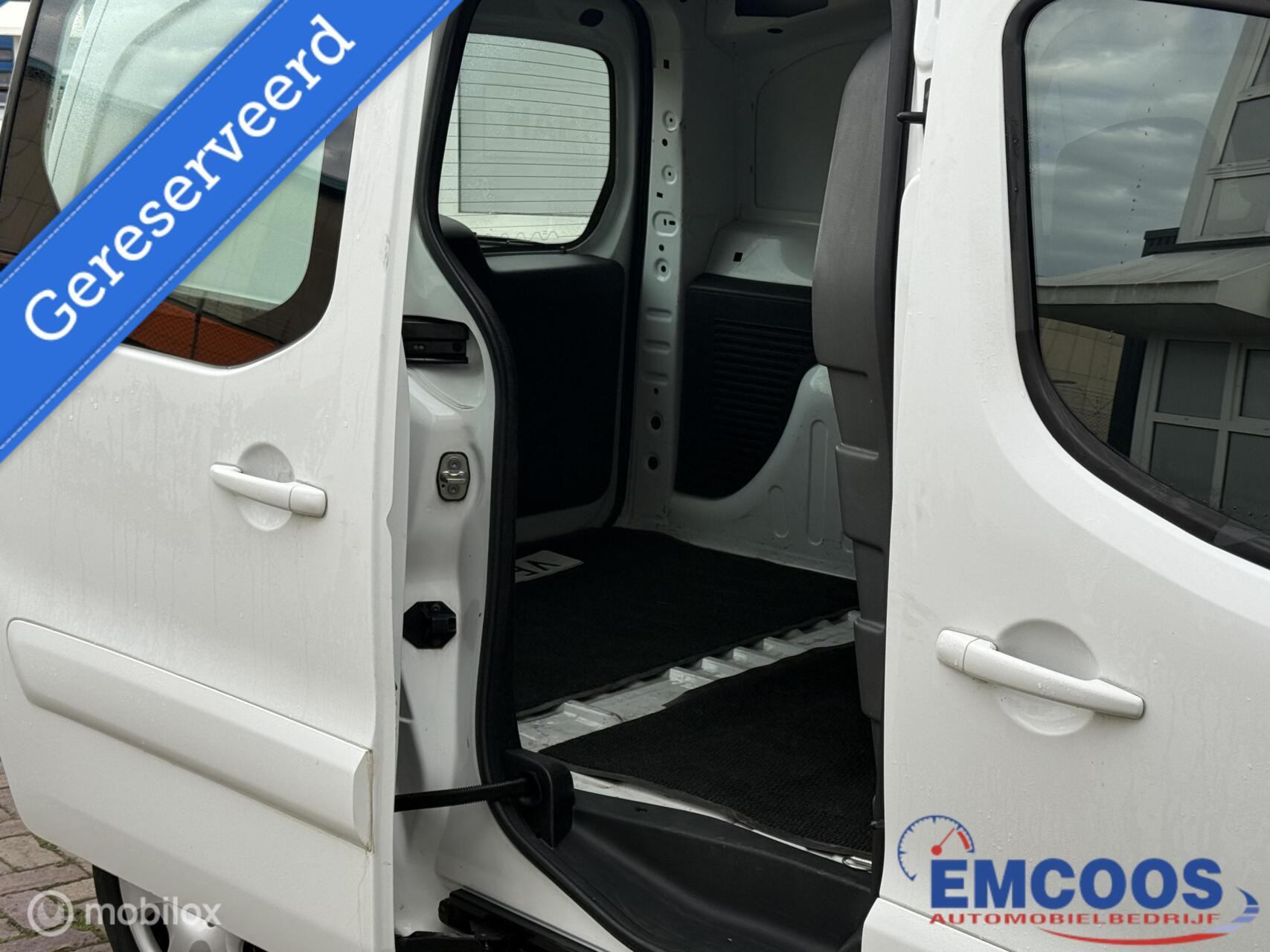 Hoofdafbeelding Peugeot Partner