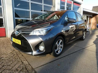 Hoofdafbeelding Toyota Yaris Toyota Yaris 1.5 HYBRID LEASE VERKOCHT