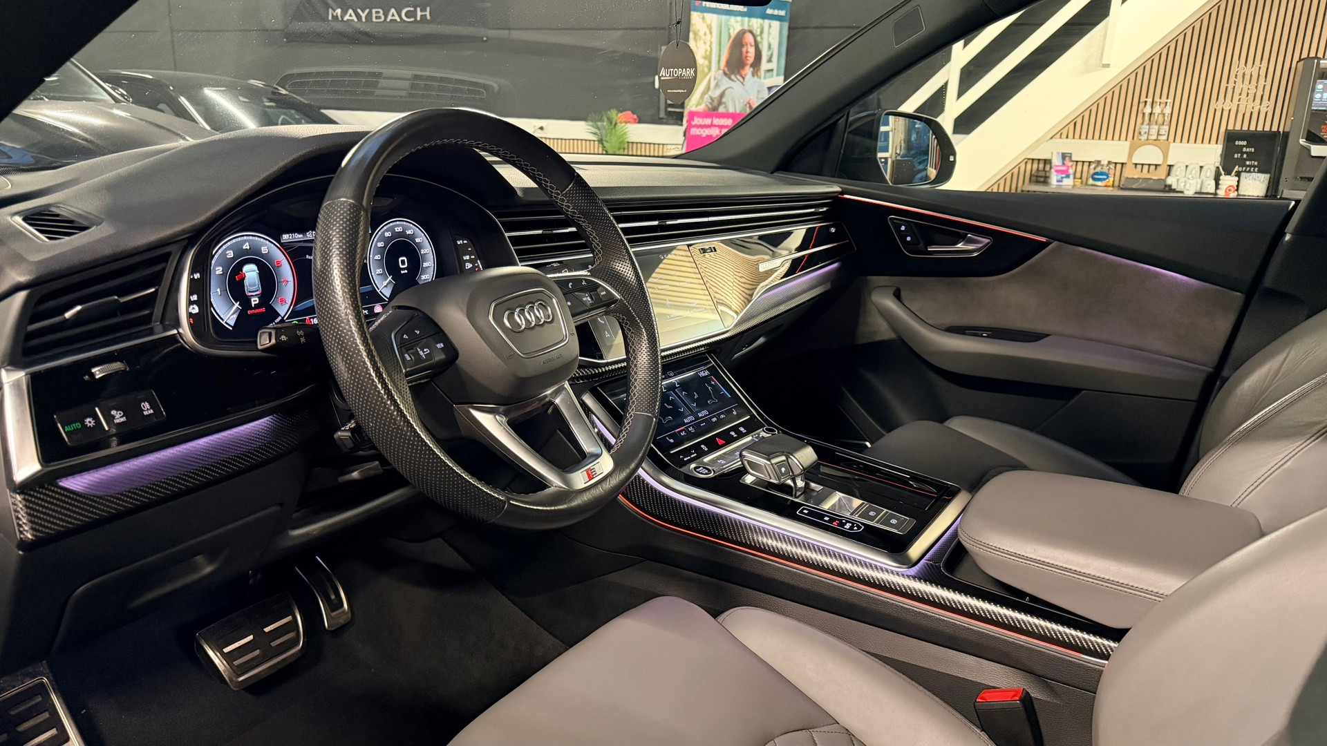 Hoofdafbeelding Audi Q8