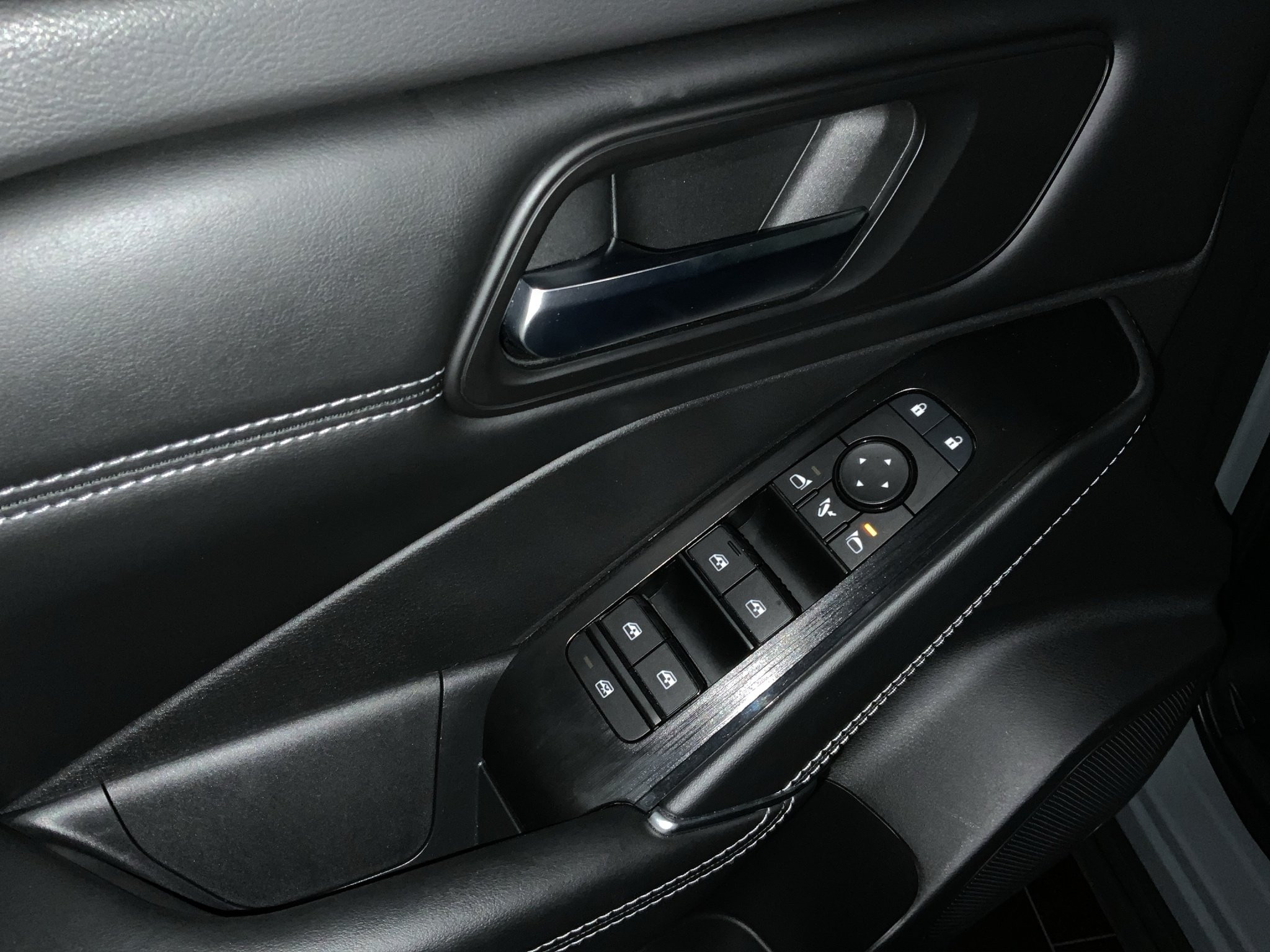 Nissan-QASHQAI-image-16