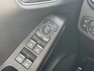 Ford Puma Ford Puma 1.0 EcoBoost Hybrid Titanium 125pk | Winterpack | Climate control | Achteruitrijcamera | Navigatie - afbeelding nr 32