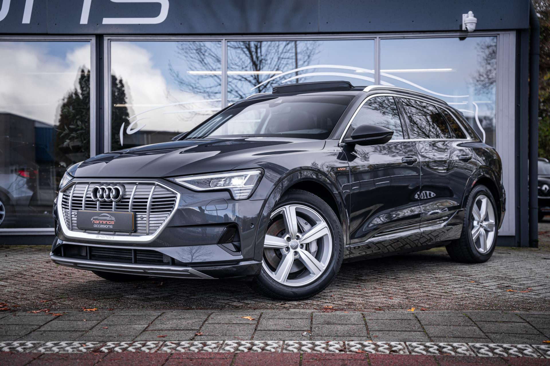 Hoofdafbeelding Audi e-tron