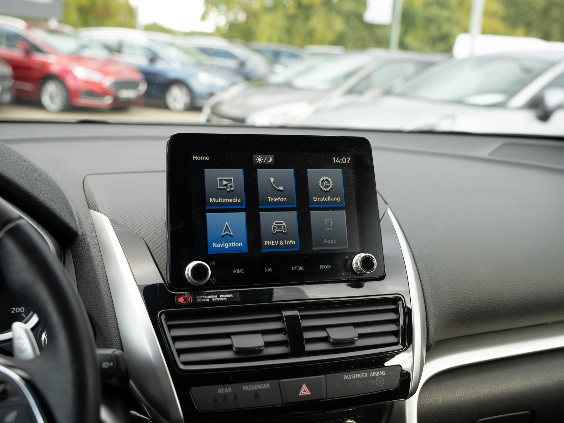 Mitsubishi-Eclipse Cross-image-15