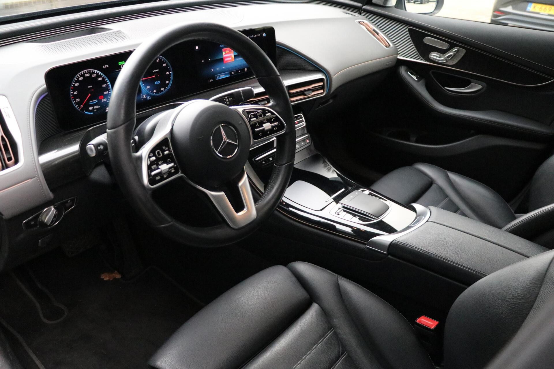 Hoofdafbeelding Mercedes-Benz EQC