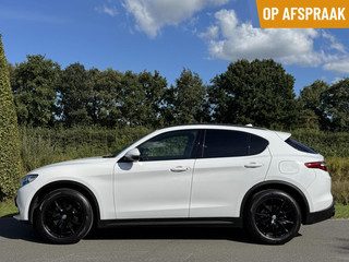 Hoofdafbeelding Alfa Romeo Stelvio Alfa Romeo Stelvio 2.0t 280pk Q4 Veloce, 124dkm, 19inch