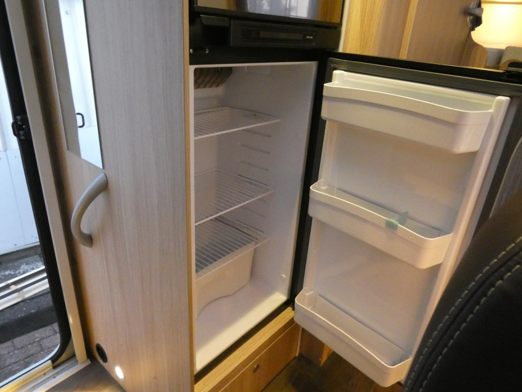 Hoofdafbeelding Sunlight T68 Automaat,navi,camera,lengtebedden