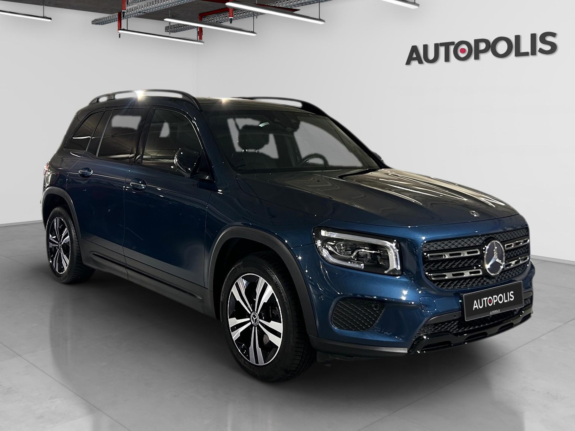 Mercedes-Benz-GLB-image-18