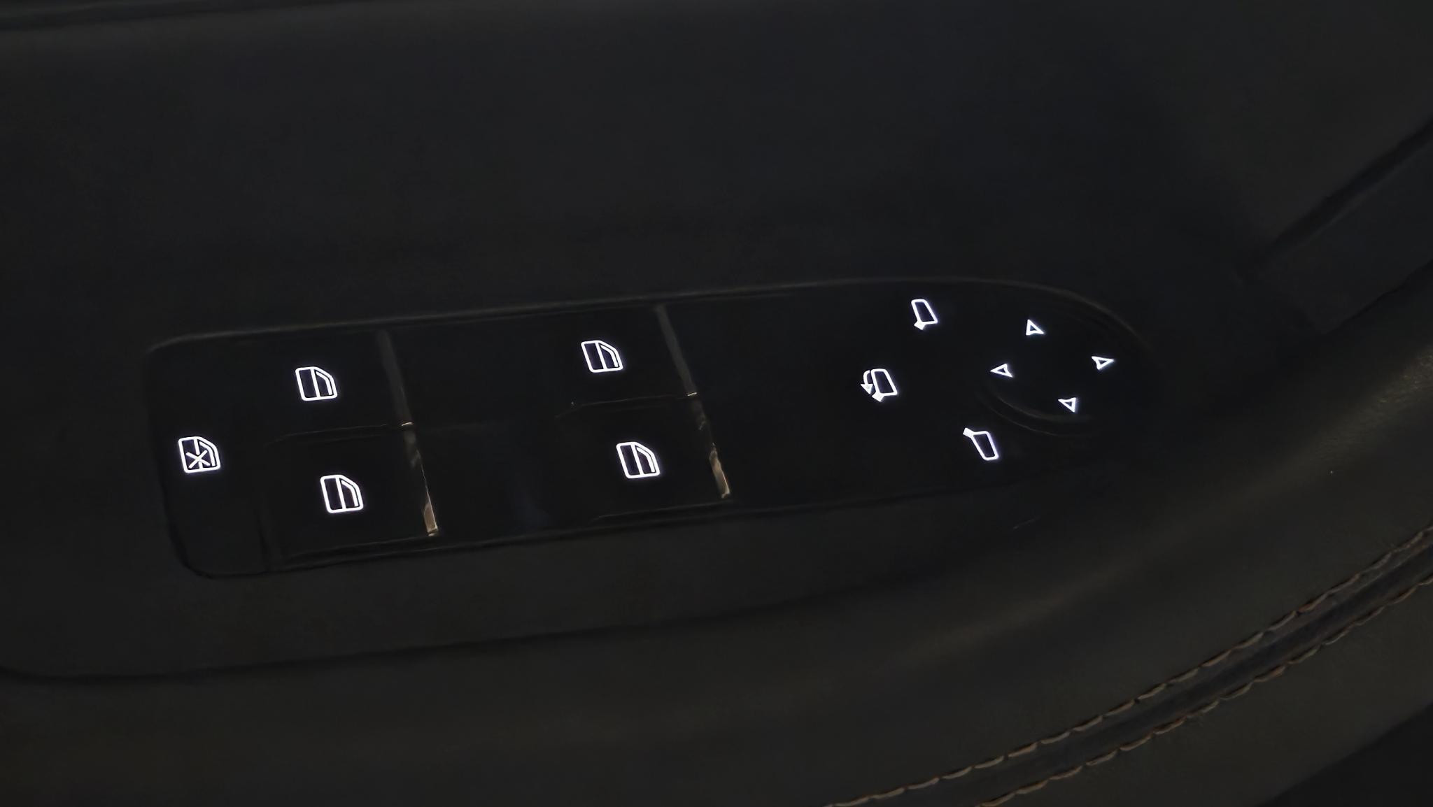 Hoofdafbeelding Mazda CX-60