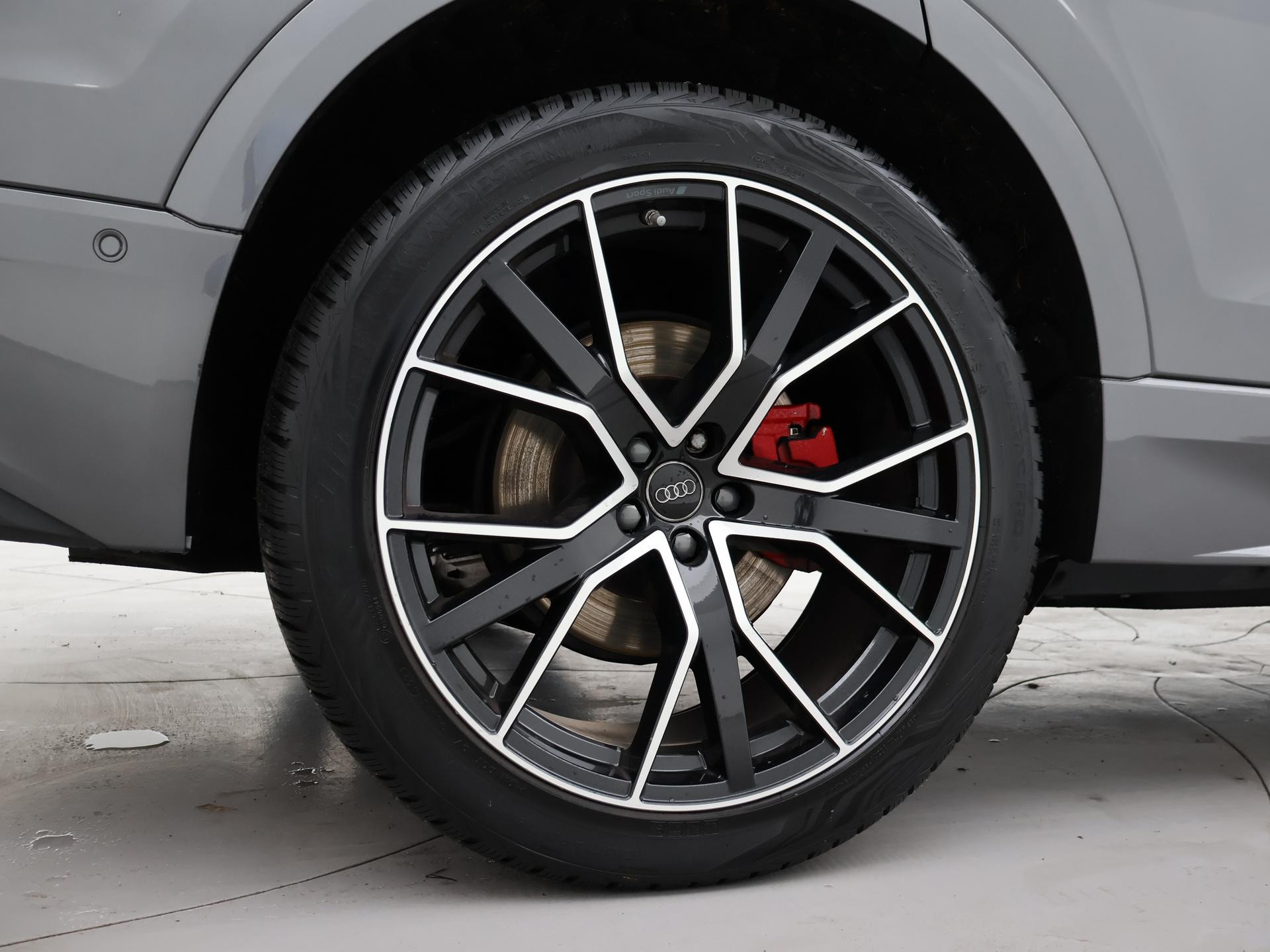 Hoofdafbeelding Audi Q8