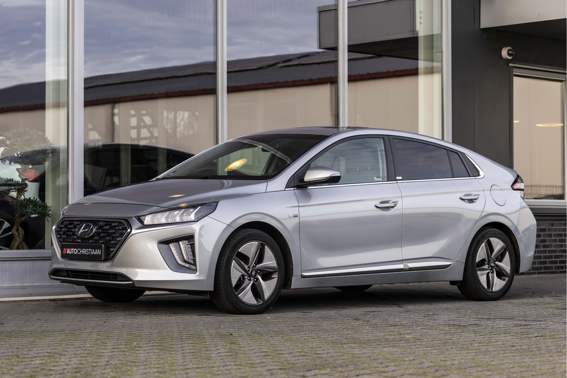 Hoofdafbeelding Hyundai IONIQ
