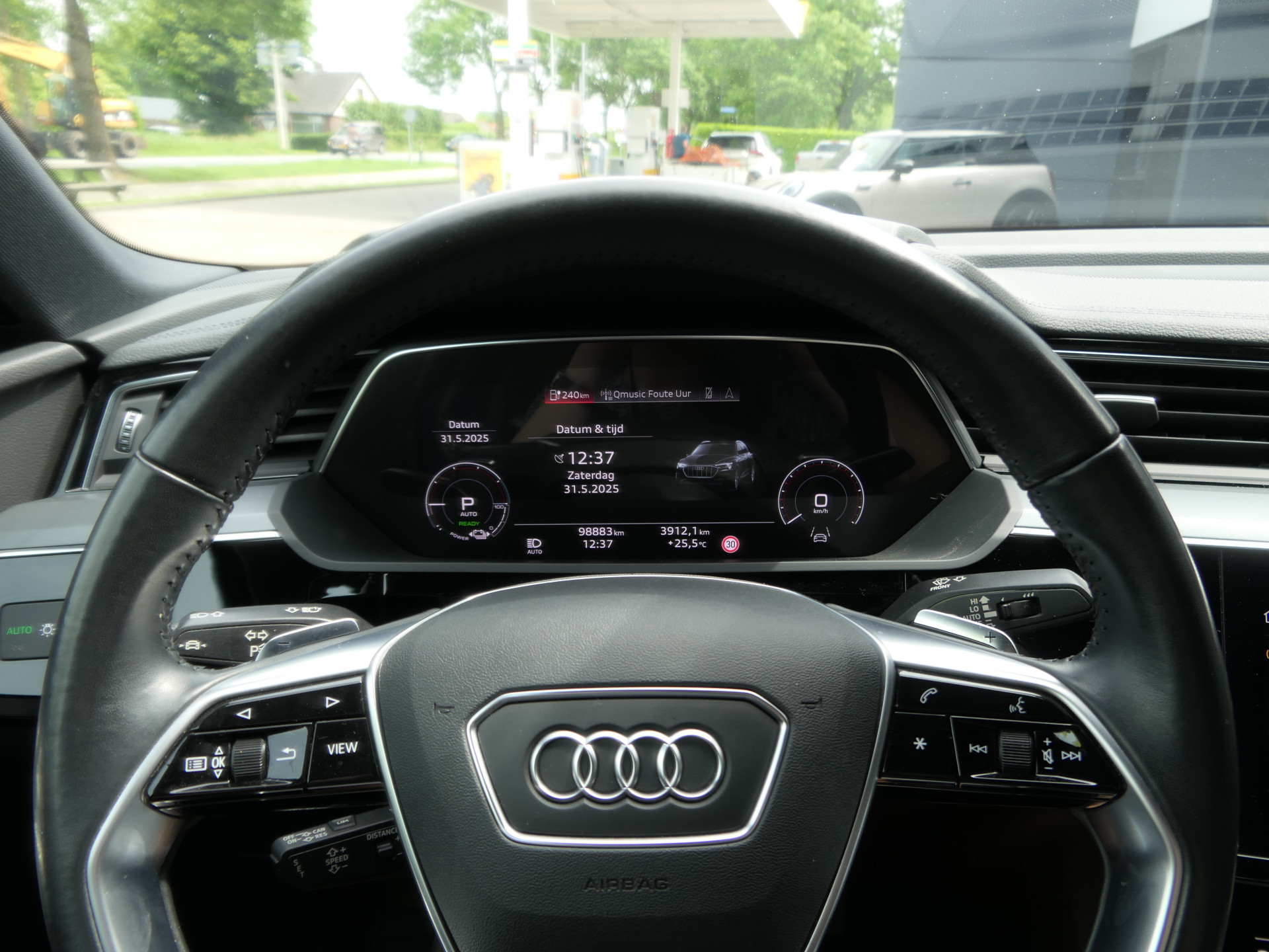 Hoofdafbeelding Audi e-tron