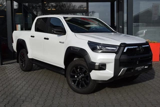 Toyota Hilux 2.8 D-4D DUBBEL CABINE INVINCIBLE A/T 2 SITZ VAN BPM VRIJ