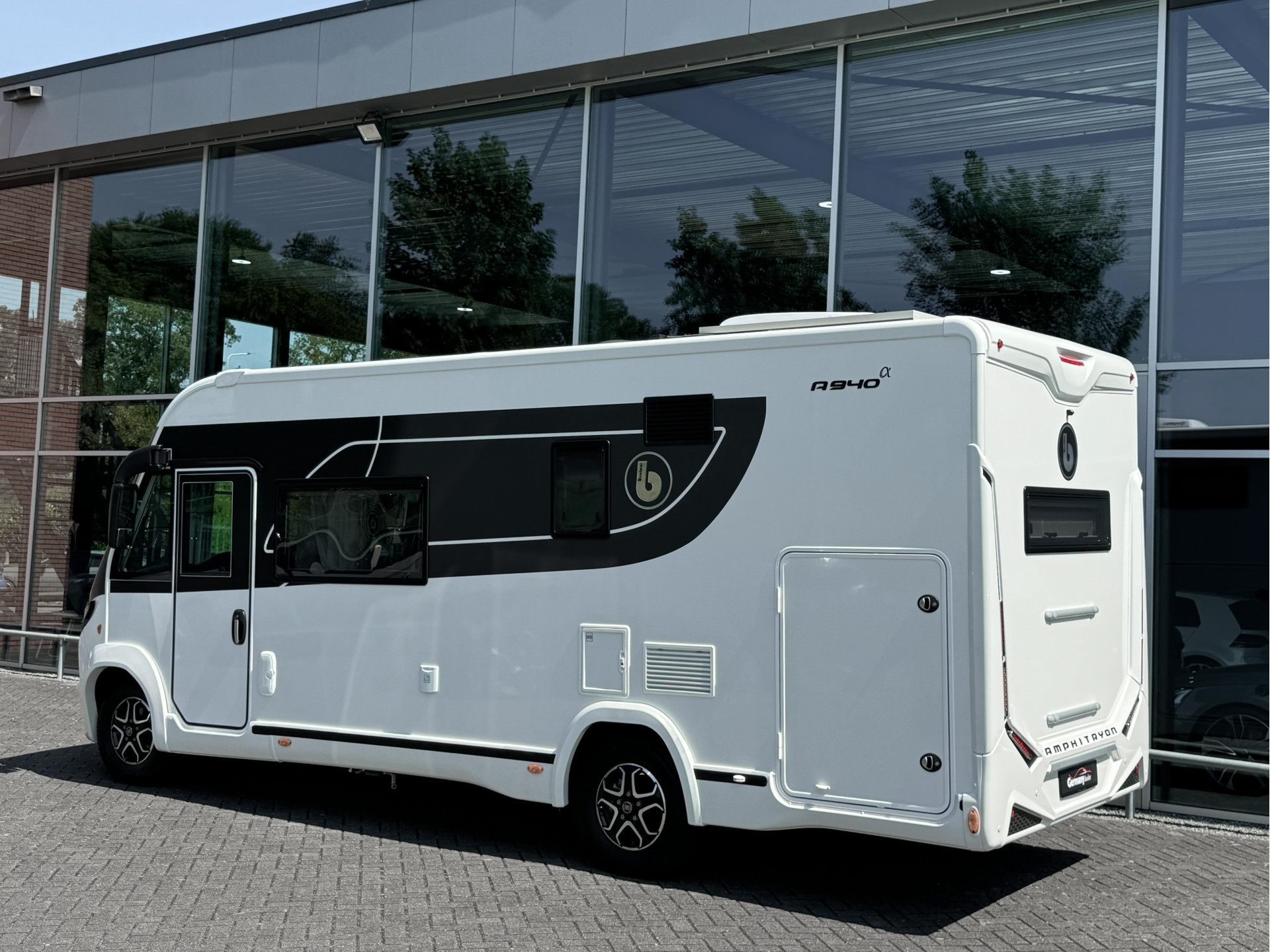 Hoofdafbeelding Benimar Amphitryon