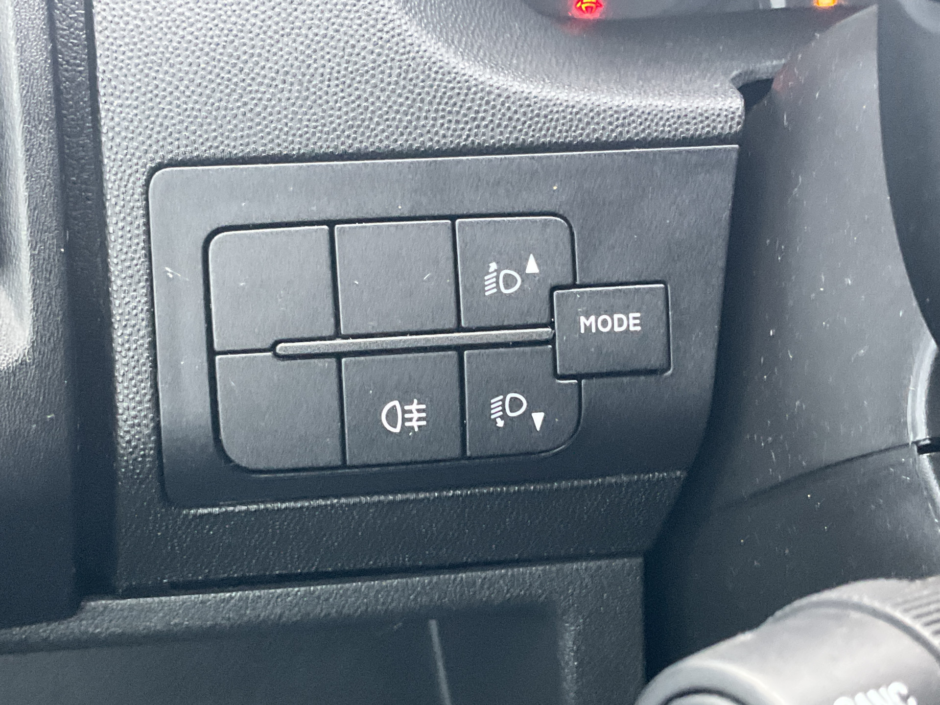 Hoofdafbeelding Knaus R07