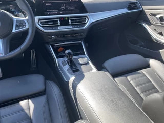 BMW 3 Serie BMW 3 Serie Touring 320e Business Edition Plus | Leder | Stoelverw. | PDC - afbeelding nr 11
