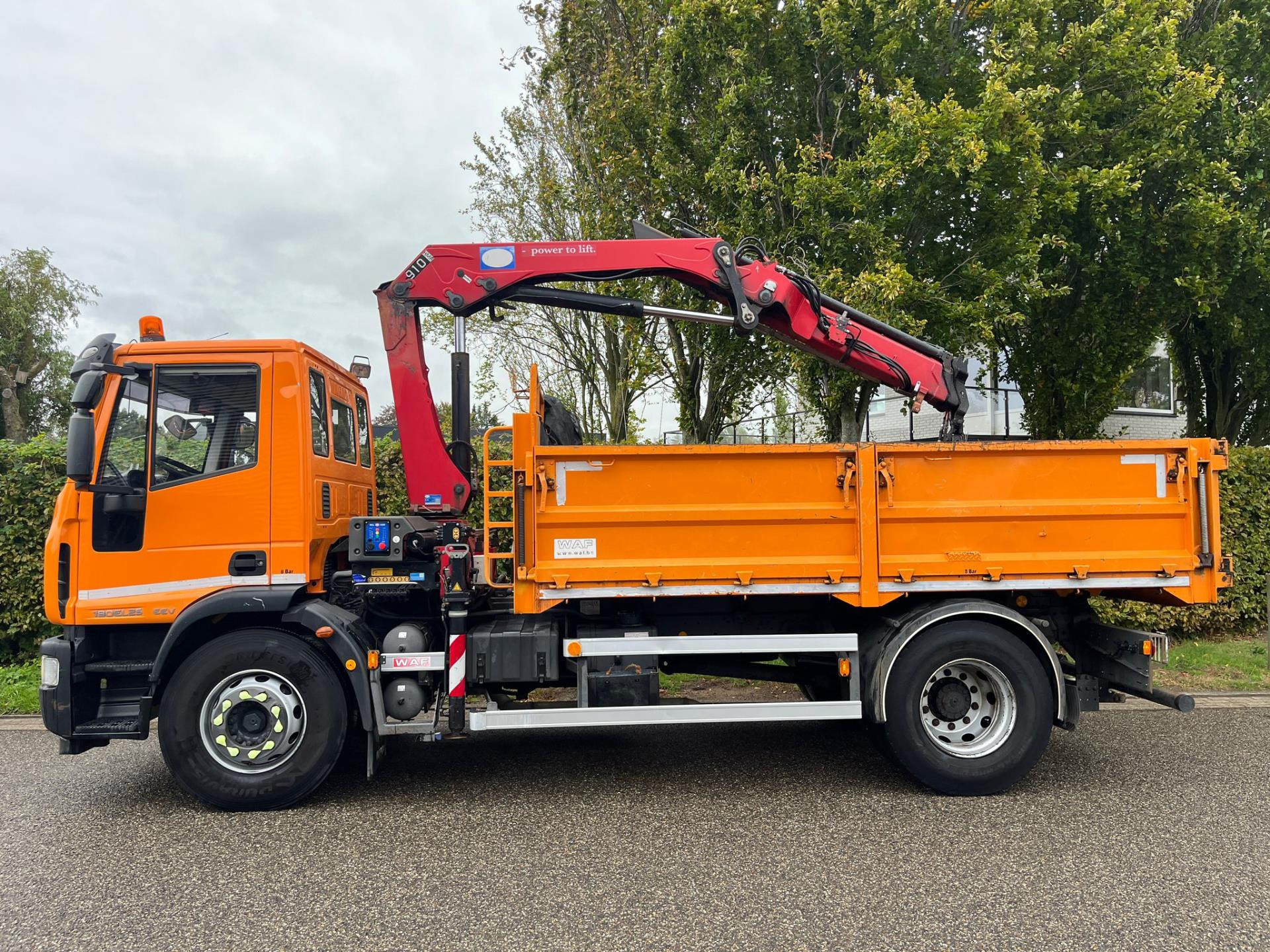 Hoofdafbeelding Eurocargo  190EL25 EEV . kipper , HMF kraan , 