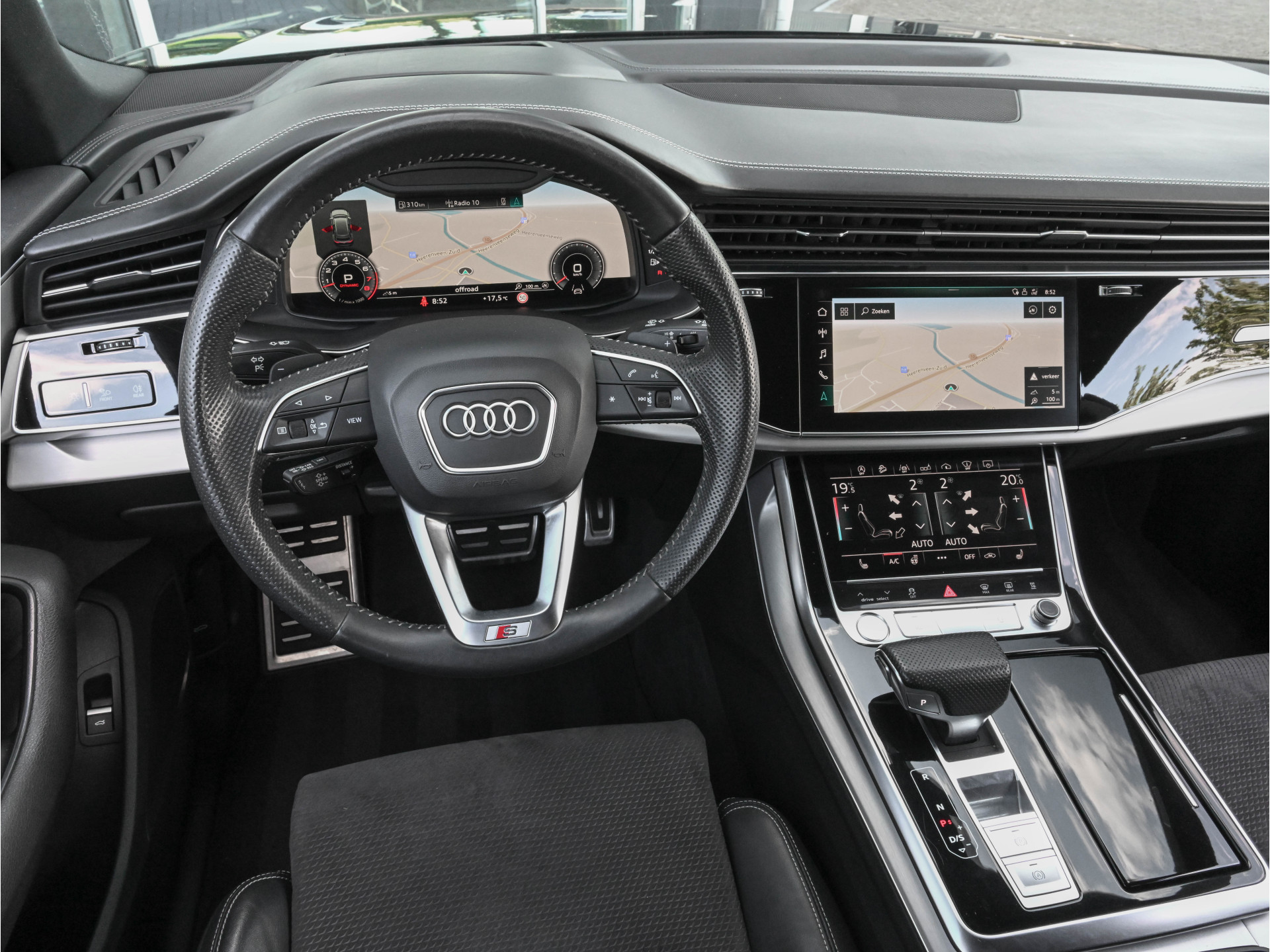 Hoofdafbeelding Audi Q8