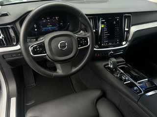 Volvo V60 Volvo V60 2.0 T6 Plug-in hybrid AWD Plus Dark 350pk - afbeelding nr 18