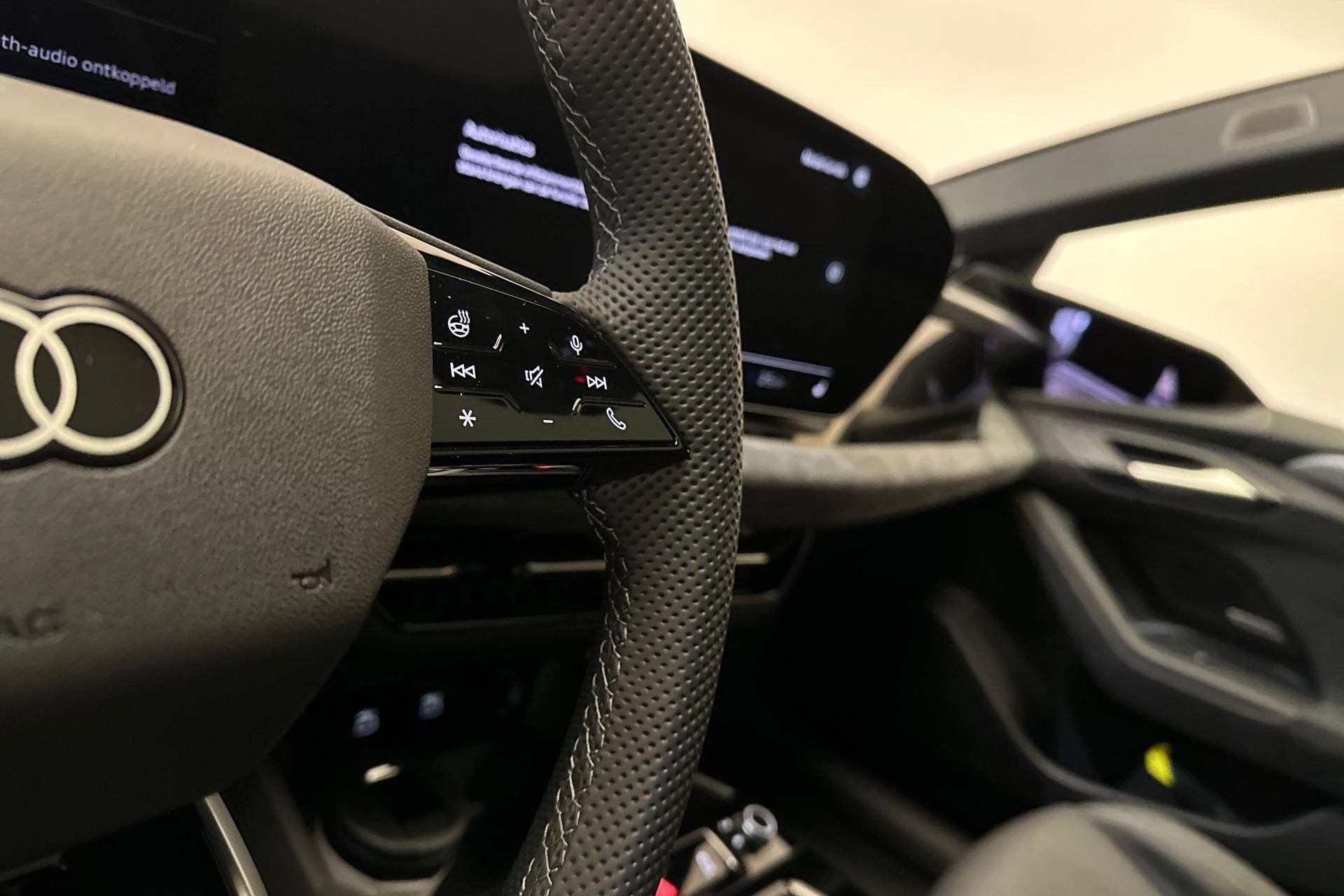 Hoofdafbeelding Audi A6 Avant e-tron