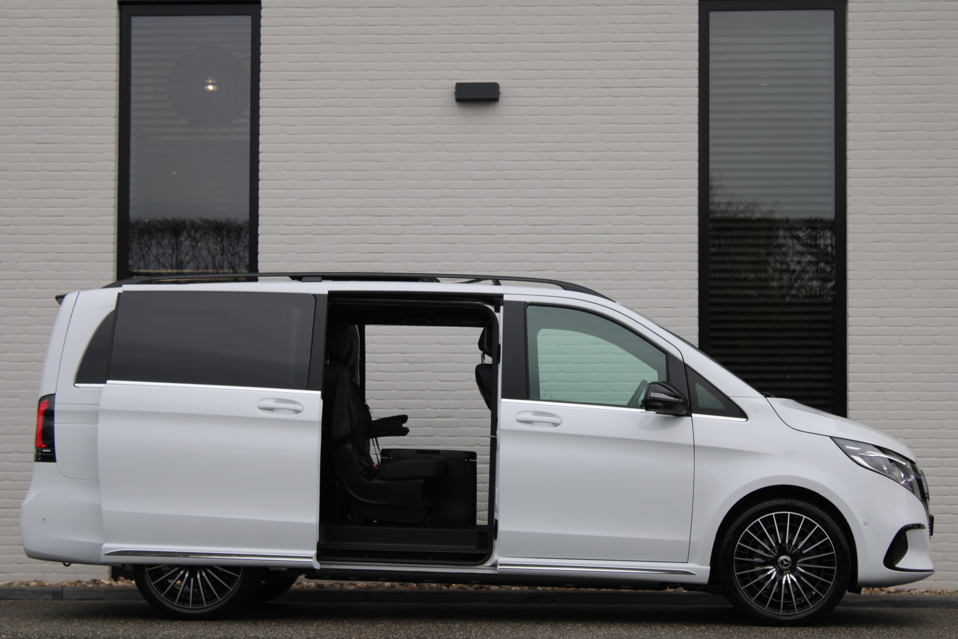 Hoofdafbeelding Mercedes-Benz EQV