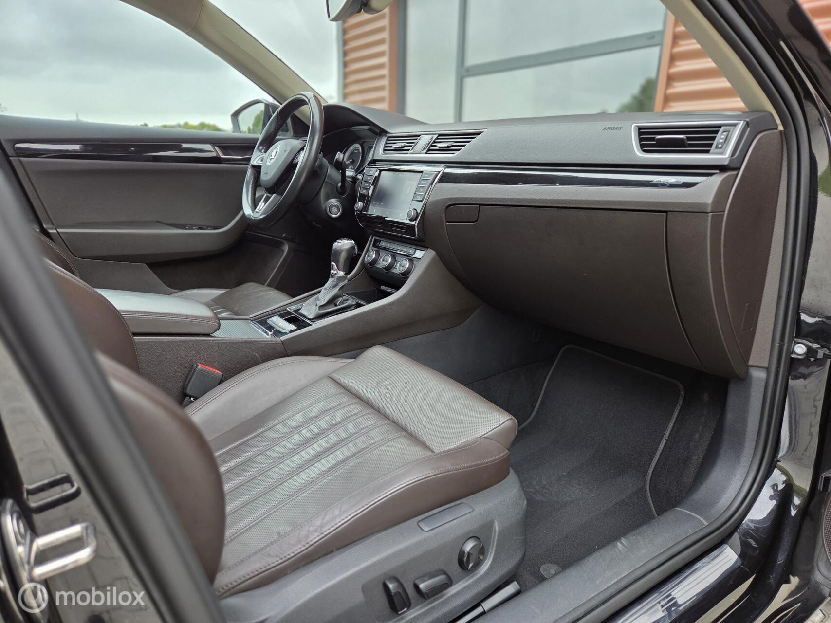 Hoofdafbeelding Škoda Superb