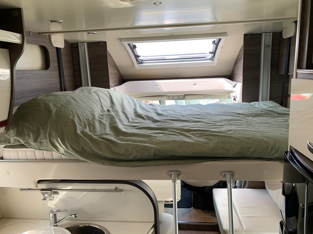 Hoofdafbeelding McLouis Carat 480g Queensbed Hefbed