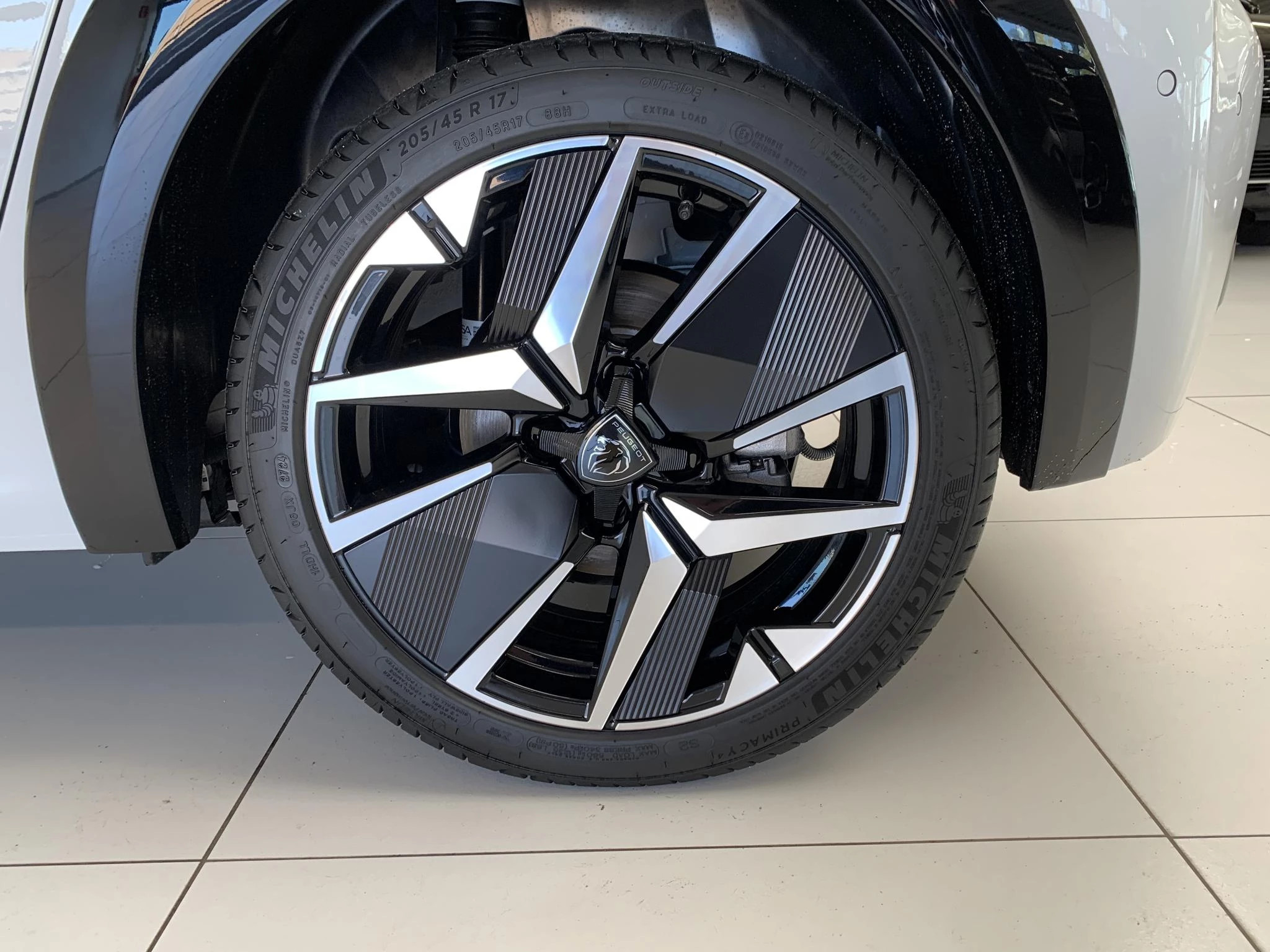 Hoofdafbeelding Peugeot e-208