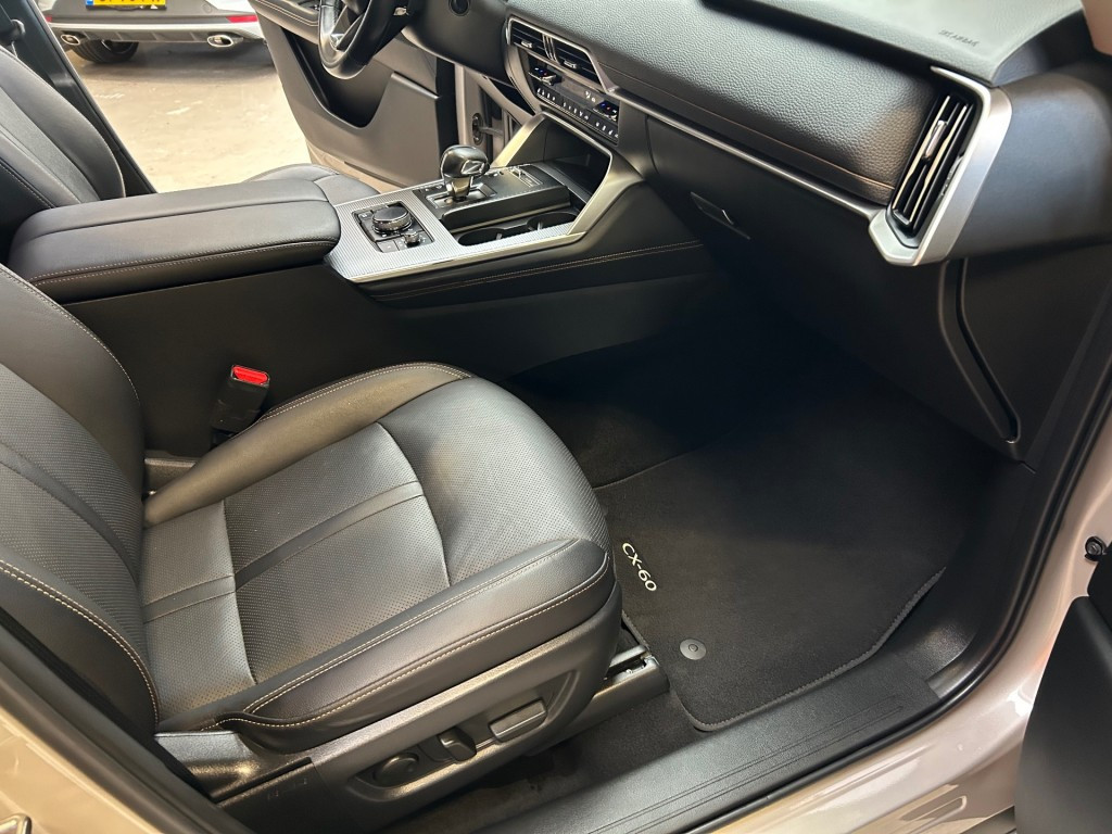 Hoofdafbeelding Mazda CX-60