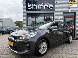 Hoofdafbeelding Kia Rio Kia Rio 1.0 TGDI DynamicLine -AIRCO-CRUISECONTROL-APPLE CARPLAY/ANDROID AUTO-LICHTMETALEN VELGEN-DEALER ONDERHOUDEN!-CAMERA-ETC.