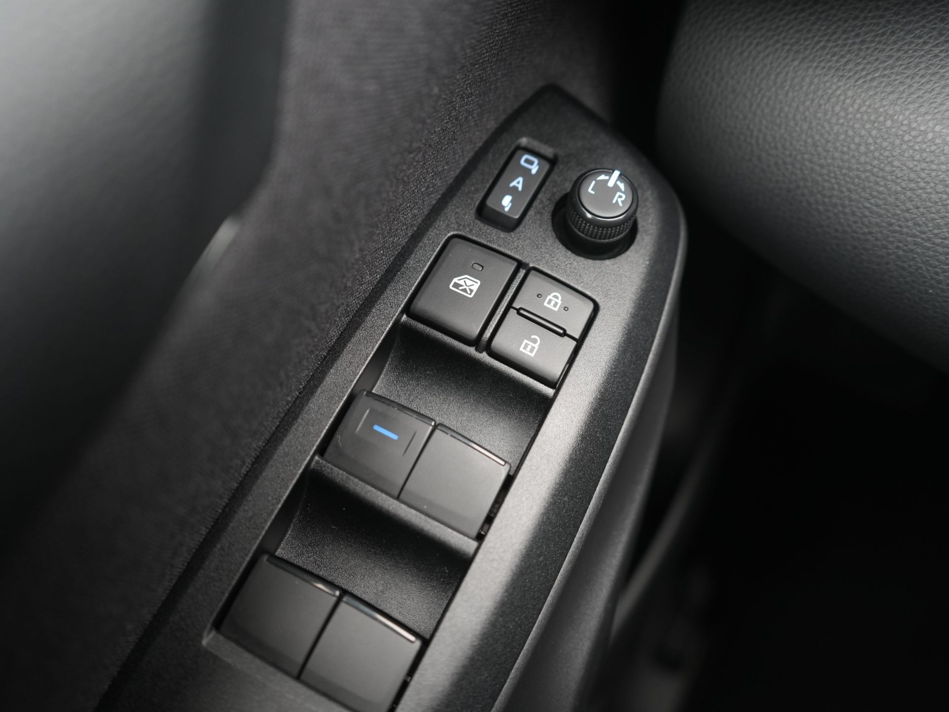 Hoofdafbeelding Mazda 2 Hybrid