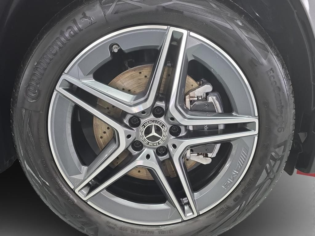 Mercedes-Benz-GLA-image-4