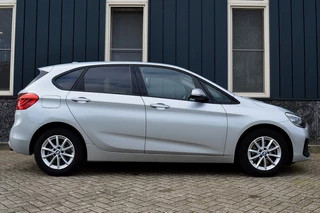 BMW 2 Serie BMW 2 Serie Active Tourer 220i Executive Edition Rijklaarprijs-Garantie 1e Eigenaar Navigatie Led Sport Interieur Head-Up - afbeelding nr 6