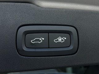 Volvo V60 Volvo V60 2.0 T6 Plug-in hybrid AWD Plus Dark 350pk - afbeelding nr 12