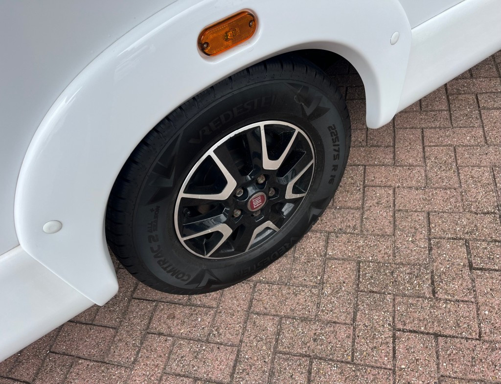 Hoofdafbeelding Weinsberg Caracompact R57 Airco Cruise