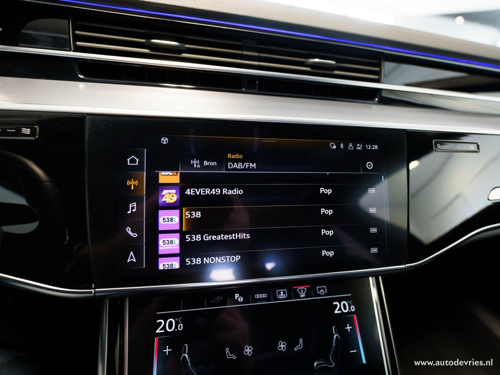 Hoofdafbeelding Audi A8