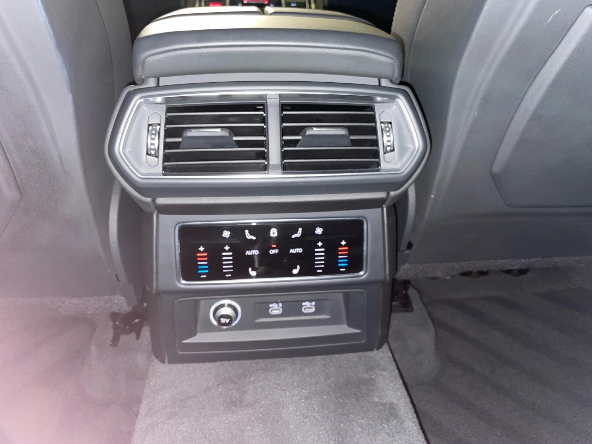 Lamborghini-Urus-image-13