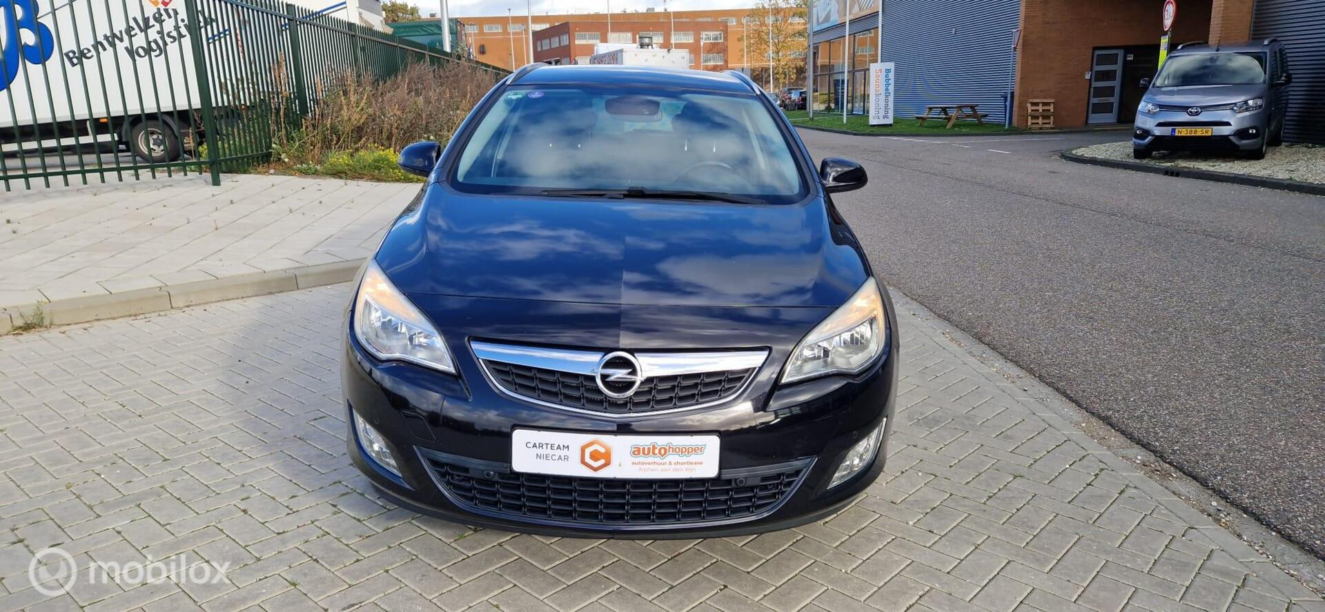 Hoofdafbeelding Opel Astra