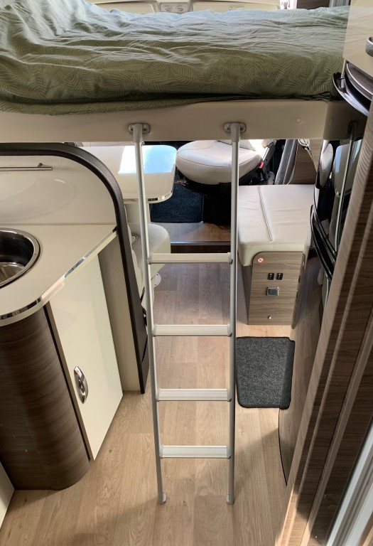 Hoofdafbeelding McLouis Carat 480g Queensbed Hefbed