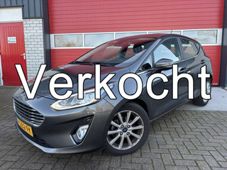 Ford Fiesta 1.0 EcoBoost Titanium 1STE EIG / TREKHAAK / STOELVERW / STUURVERW / NAVI / CLIMA / PDC / CRUISE / BLUETOOTH / DAB+ / NL-AUTO