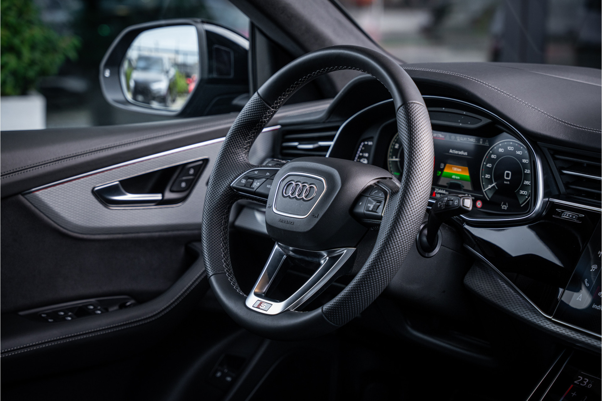 Hoofdafbeelding Audi Q8