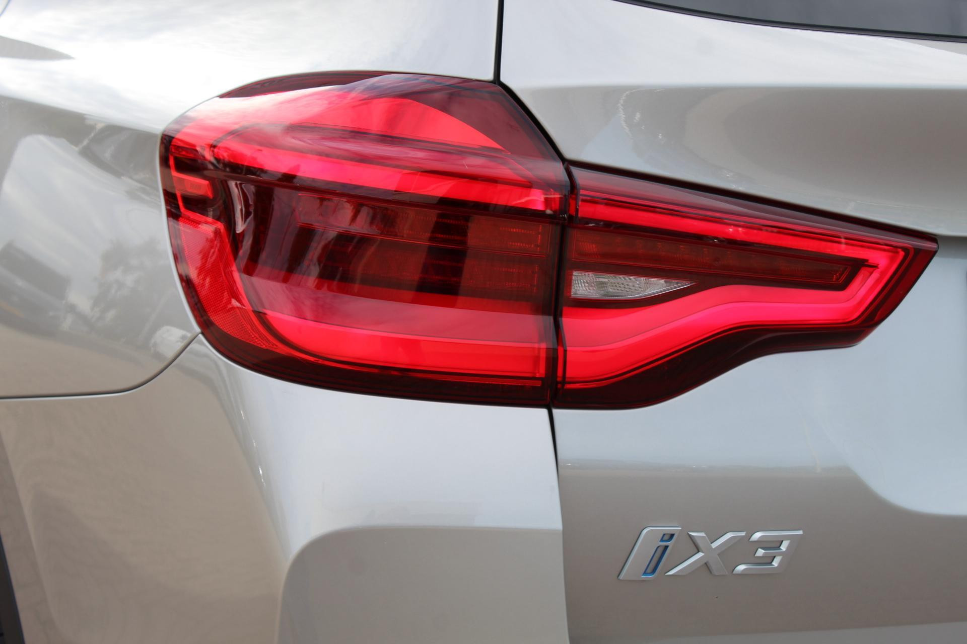 Hoofdafbeelding BMW iX3