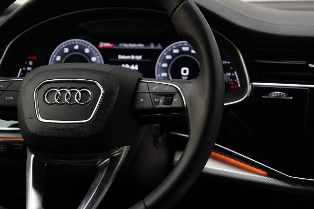 Hoofdafbeelding Audi Q8