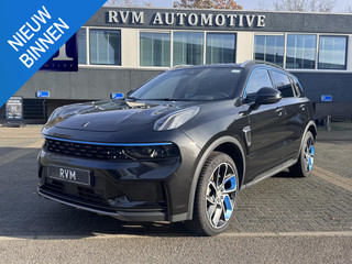 Lynk & Co 01 1.5 PHEV |FABRIEKSGARANTIE| COMPLETE AUTO| ZWARTE HEMEL| PANO| 360 CAMERA| ELEK. ACHTERKLEP| DODE HOEK|