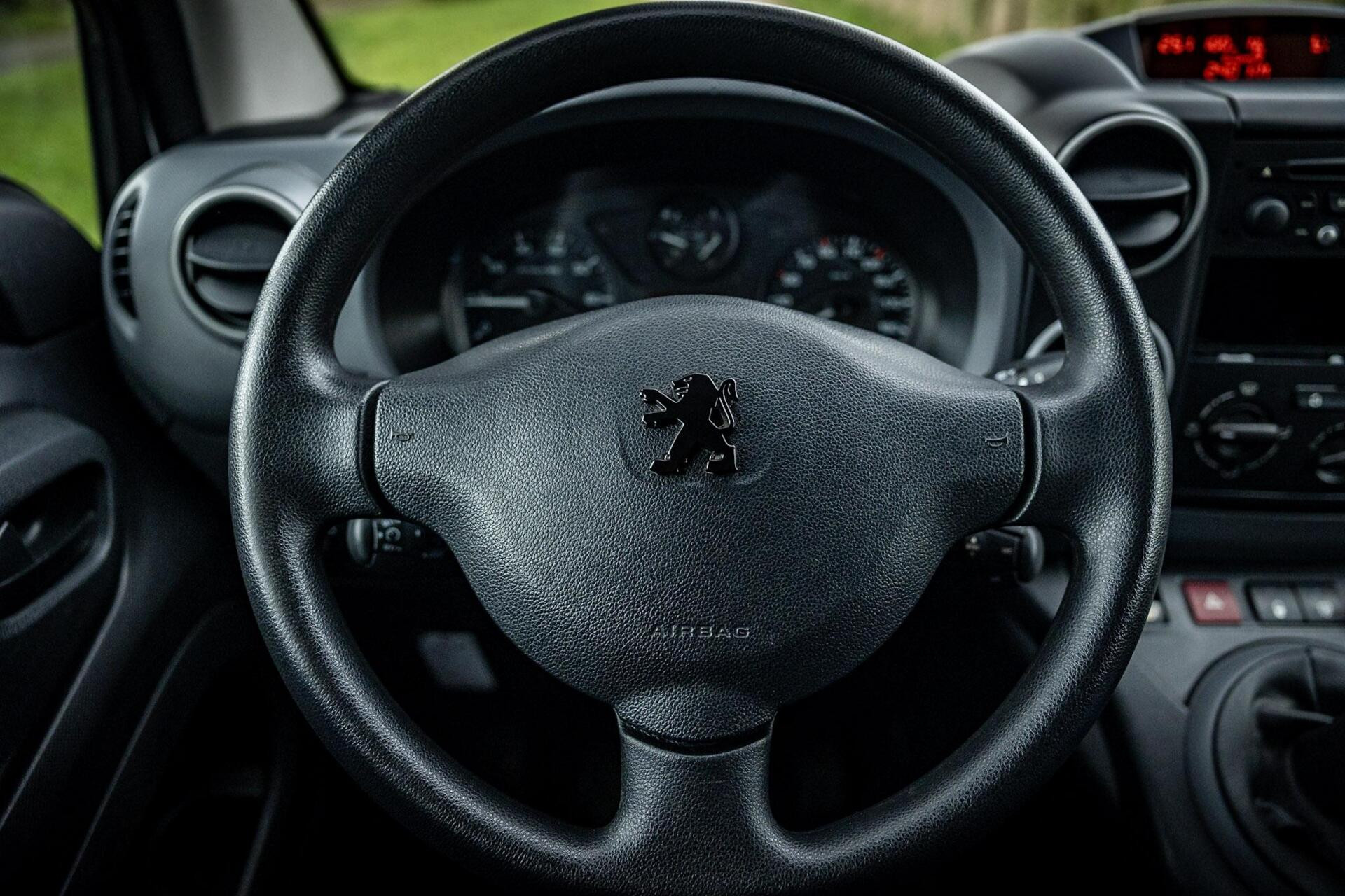 Hoofdafbeelding Peugeot Partner