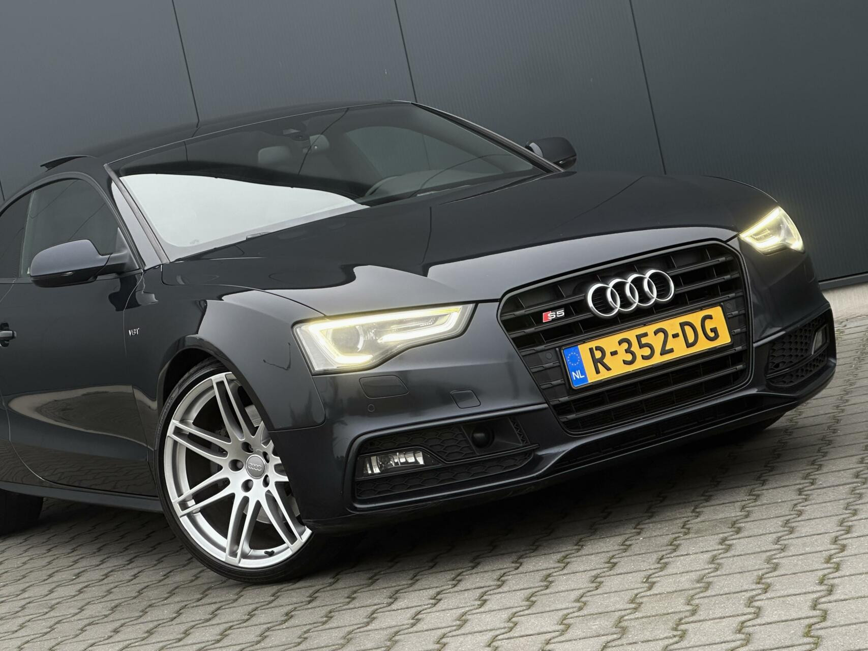Hoofdafbeelding Audi S5
